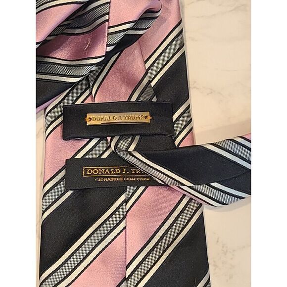 Donald J Trump Signature Neck Tie 100% Silk Pink Black Gray Stripes 59” EUC - Picture 4 of 7